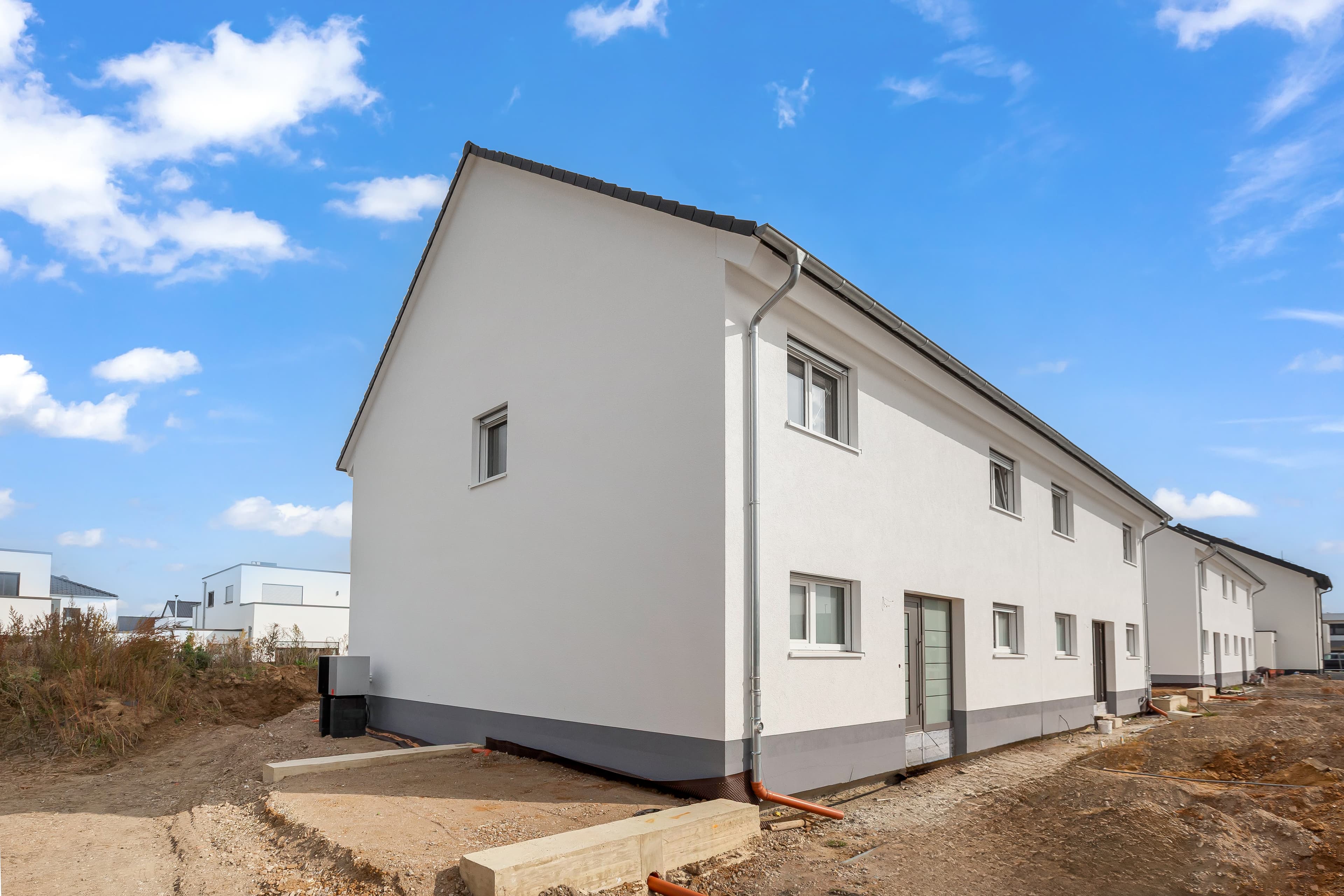 Paket aus 4 Reihenhäusern - Neubau KfW 40, QNG+ mit 10%-AFA für Kapitalanleger